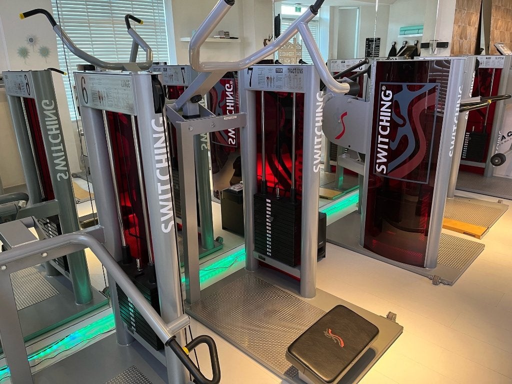 Teca switching circuit, 10 fitnesstoestellen, Sport en Fitness, Fitnessmaterialen, Ophalen, Gebruikt