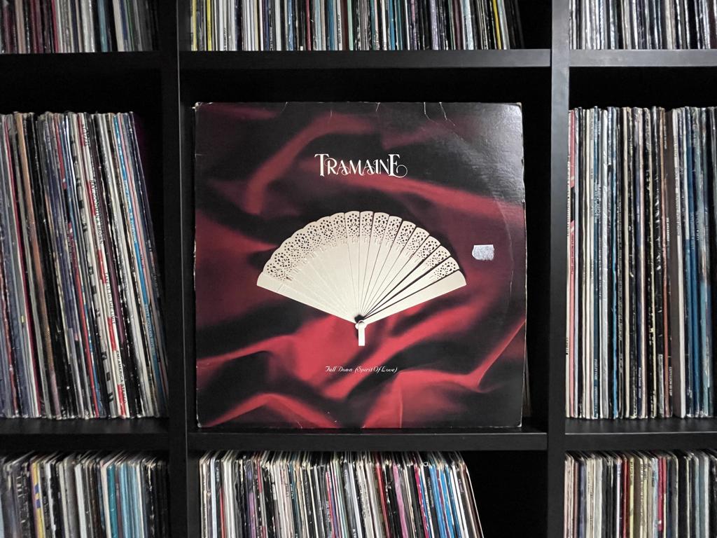 Tramaine-Fall Down 12 inch vinyl in goede staat, Gebruikt, 1980 - 1989, Ophalen of Verzenden, Disco