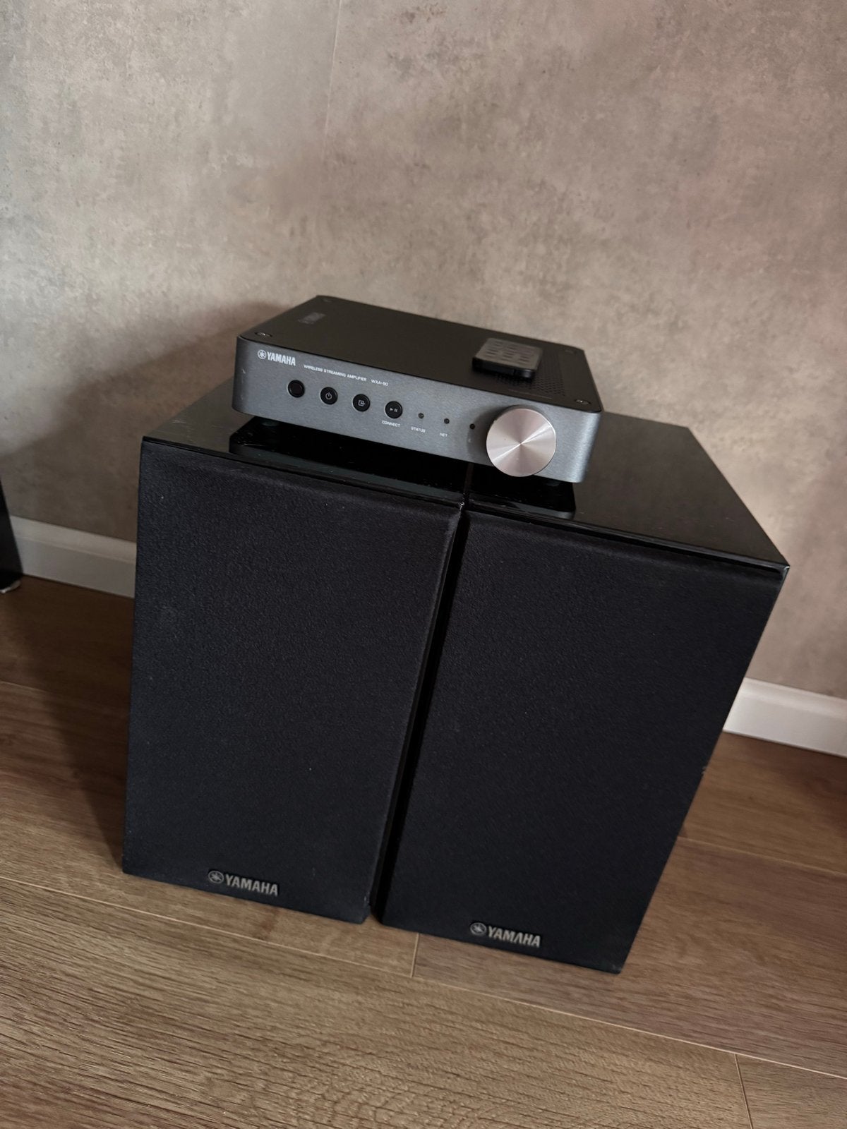 Yamaha versterker met 2 boxen en afstandsbediening, Audio, Tv en Foto, Versterkers en Receivers, Ophalen of Verzenden, Zo goed als nieuw