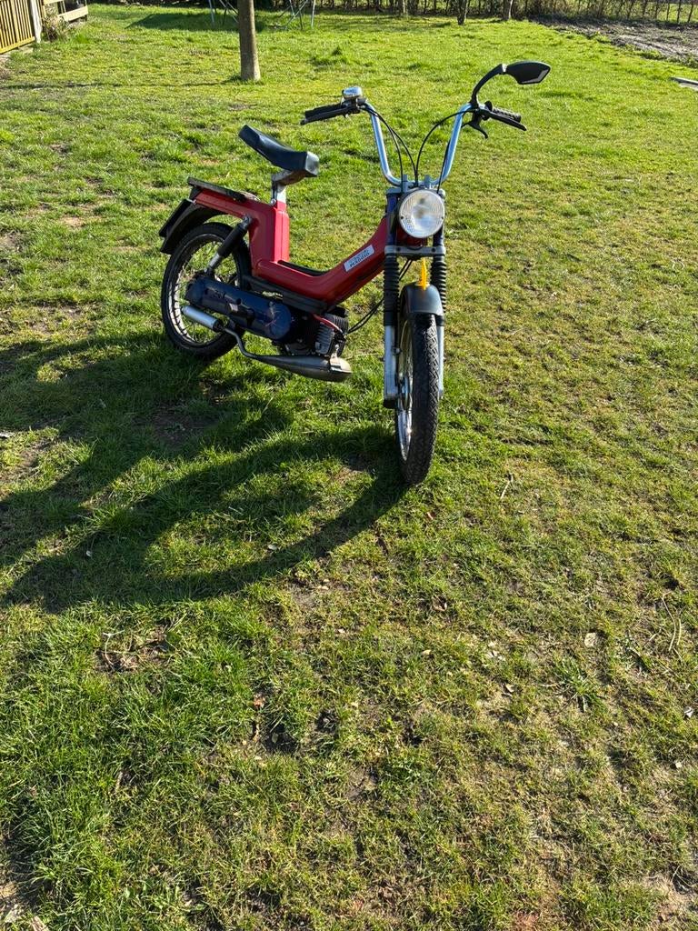 Vespa si geel kenteken, Ophalen, Zo goed als nieuw