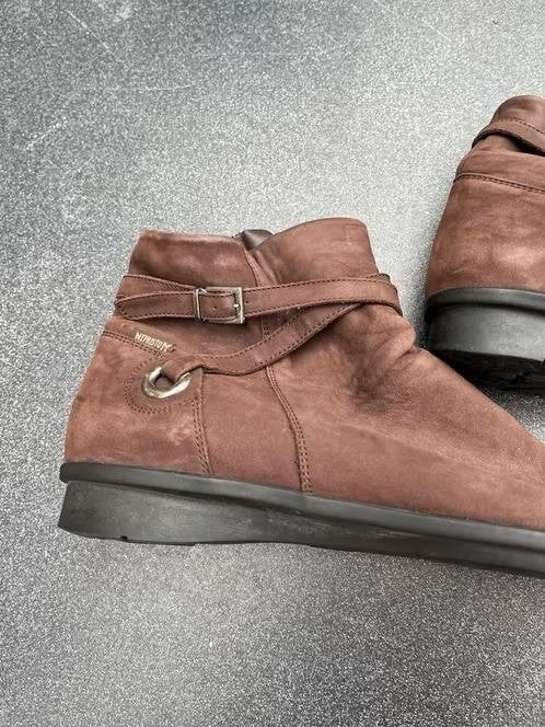 Mephisto bruine laarzen maat 42, Bruin, Lage of Enkellaarzen, Ophalen of Verzenden, Zo goed als nieuw