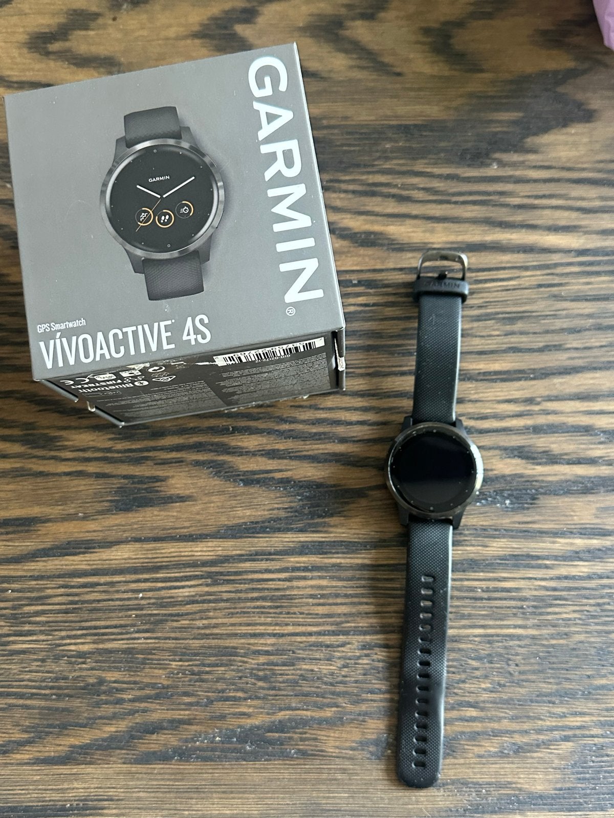 Garmin Vivoactive 4S GPS Smartwatch - Zo goed als nieuw, Sieraden, Tassen en Uiterlijk, Smartwatches, Afstand, Zwart, Ophalen of Verzenden
