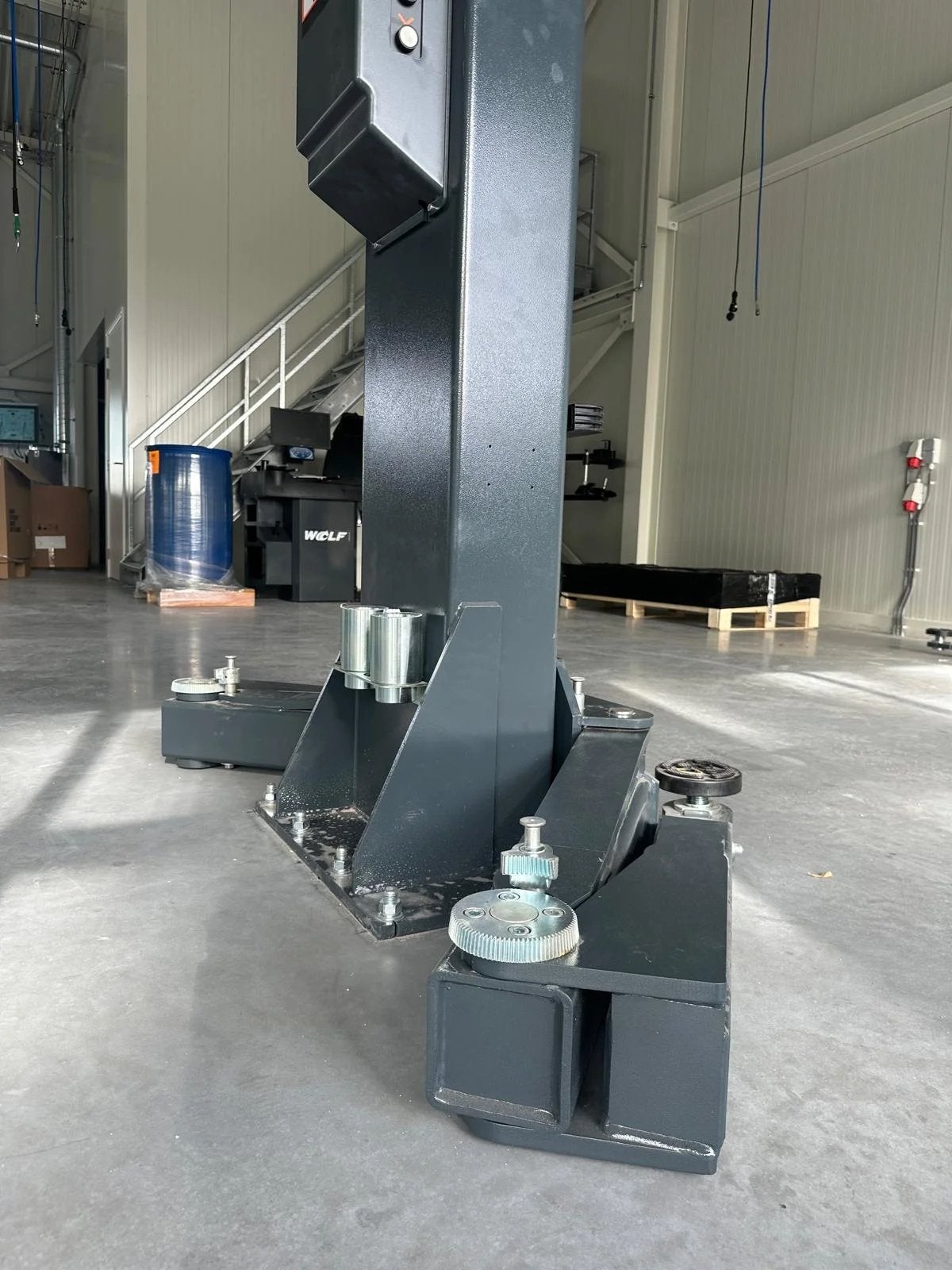 Wolf WL250NG UNIEKE 2 koloms hefbrug 5 ton, independent lift, Ophalen, Nieuw