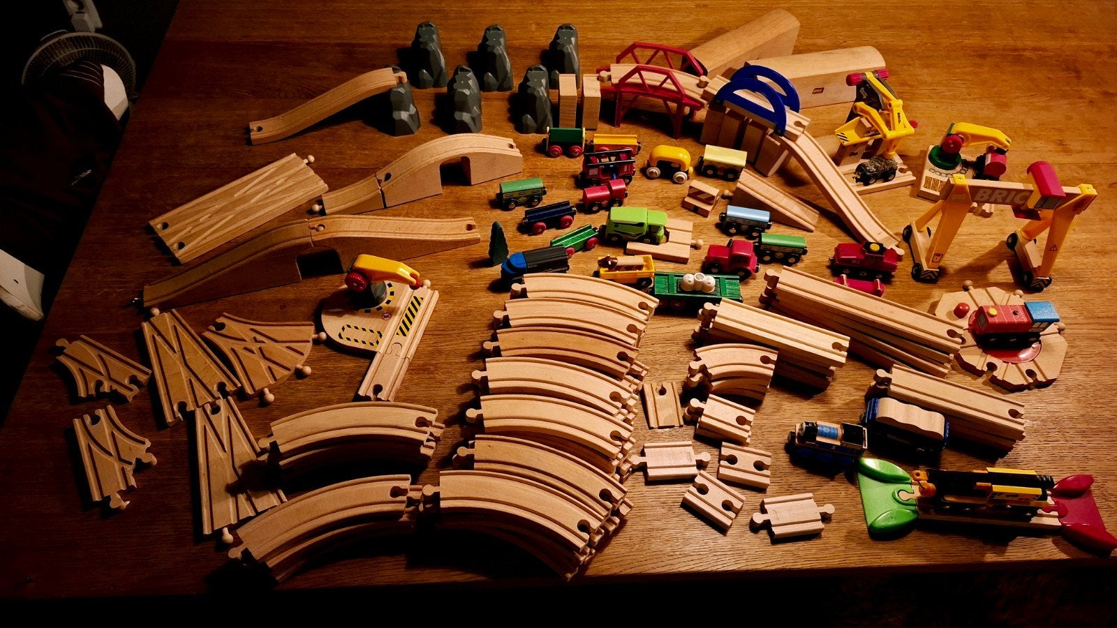 Grote Brio spoorbaan collectie met accessoires, Kinderen en Baby's, Speelgoed | Houten speelgoed, Ophalen of Verzenden, Zo goed als nieuw