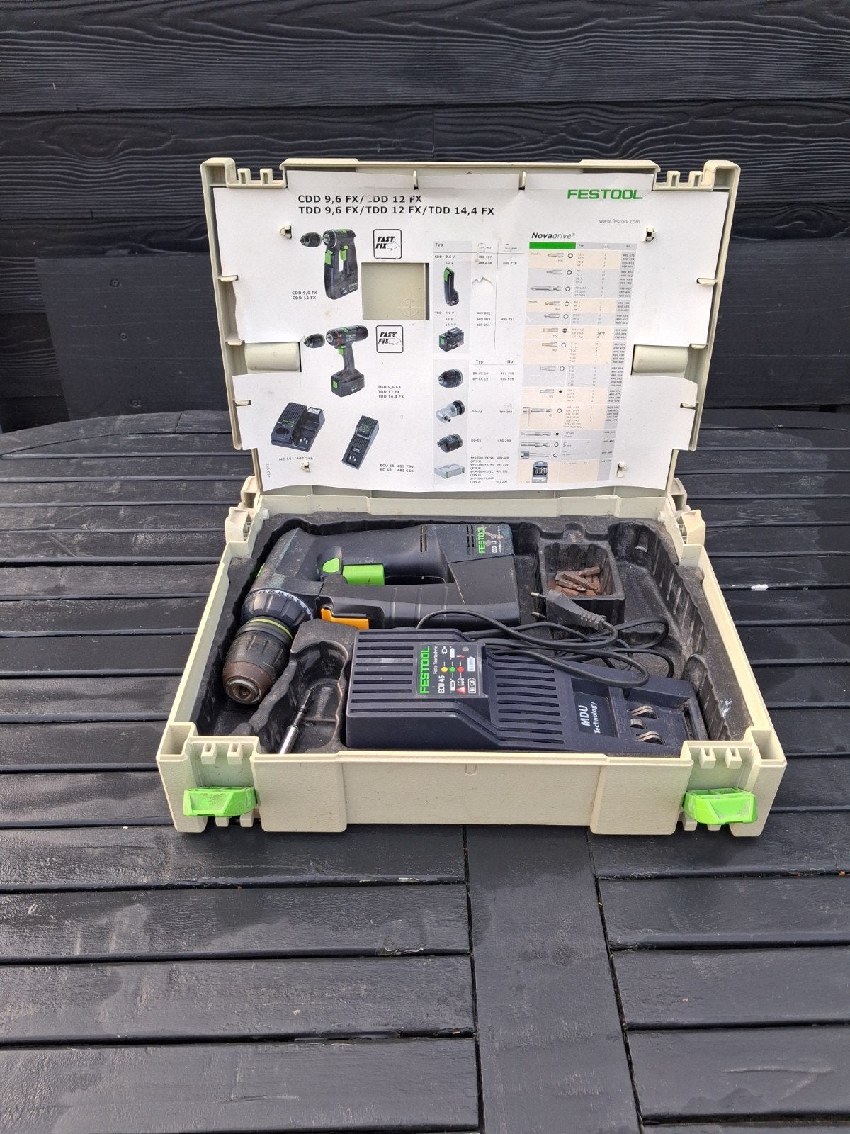 Festool CDD 12 FX Accuboormachine met oplader en accessoires, Ophalen, Gebruikt, Variabele snelheid, Boor- en Schroefmachine