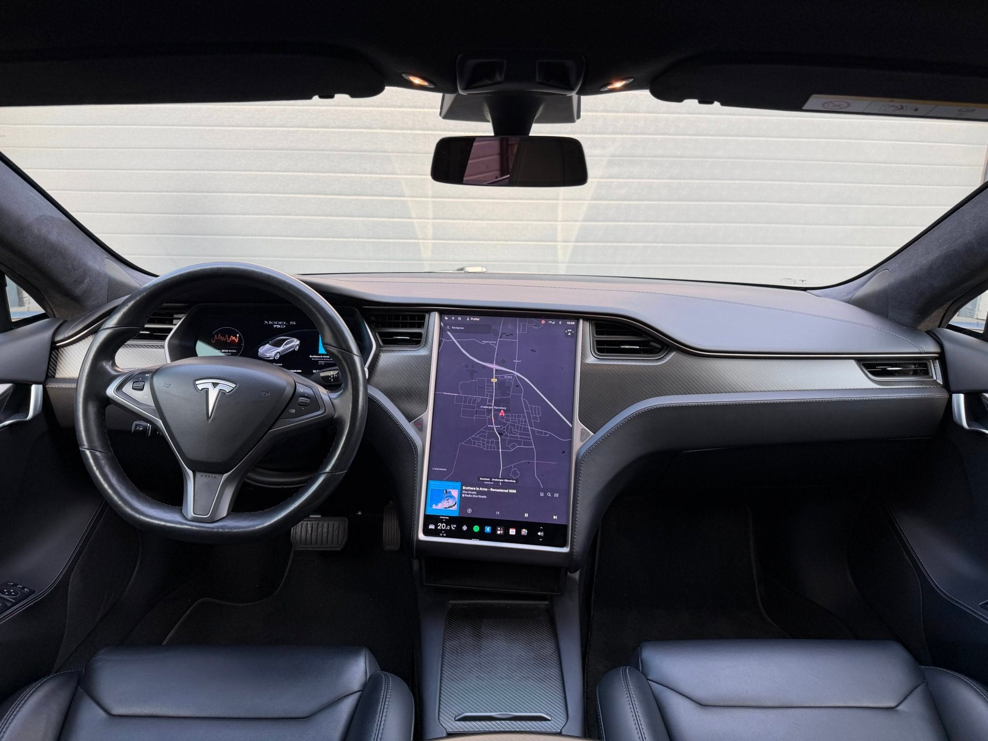 Foto 3 van Tesla Model S 75D Base | Carbon | Luchtvering | Panorama