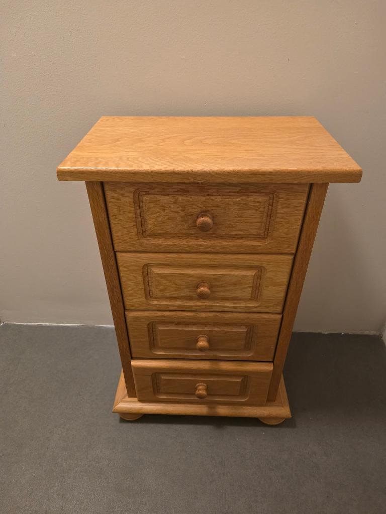 Massief eikenhouten ladekastje met 4 lades, Huis en Inrichting, Kasten | Ladekasten, Ophalen, Minder dan 50 cm, 3 of 4 laden, Overige materialen