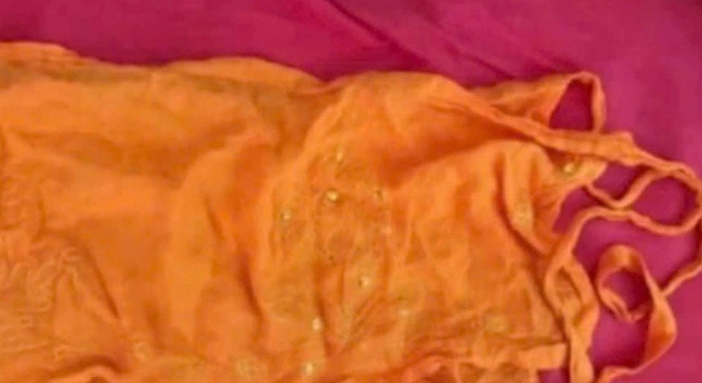 Oranje pareo omslagdoek voor een meisje maat 98/104 Ibiza, Kinderen en Baby's, Kinderkleding | Kinder-zwemkleding, Ophalen, Gebruikt