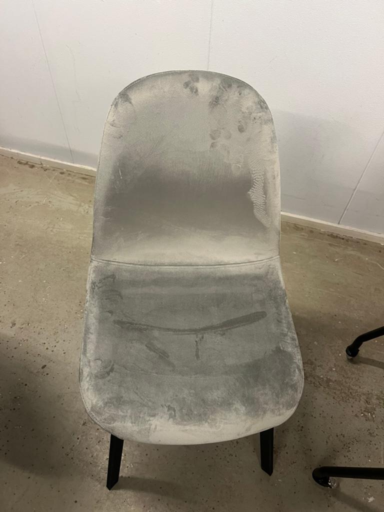 Grijze stoelen set van 4 nieuw!, Huis en Inrichting, Ophalen, ., Zo goed als nieuw, .
