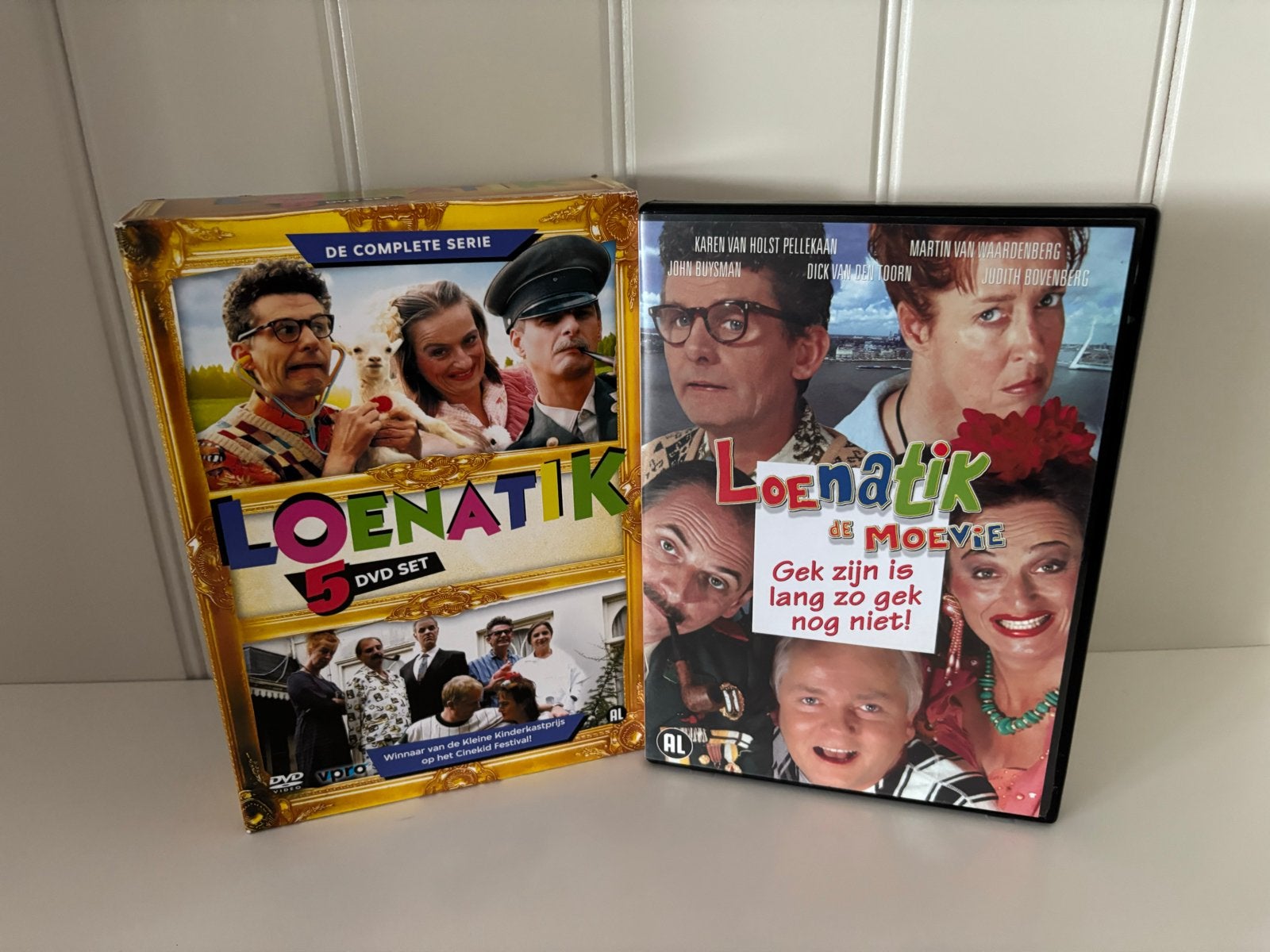 Loenatik complete serie, seizoen 1 t/m 3 + De Moevie DVD Box, Cd's en Dvd's, Seizoen 1, Alle leeftijden, Komedie, Nieuw in verpakking