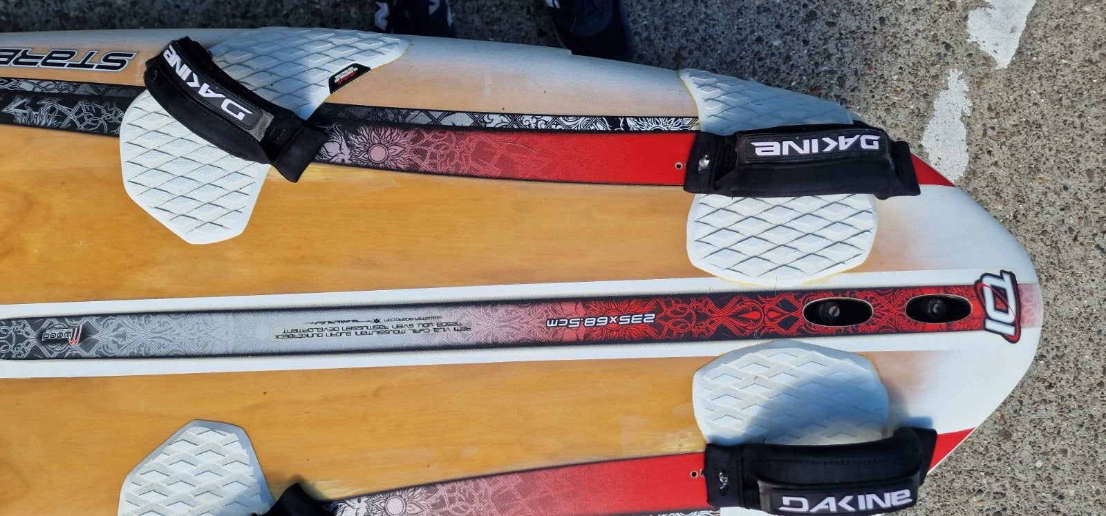 Starboard Windsurfplank, Watersport en Boten, Ophalen, Met voetbanden, Minder dan 250 cm, Zo goed als nieuw