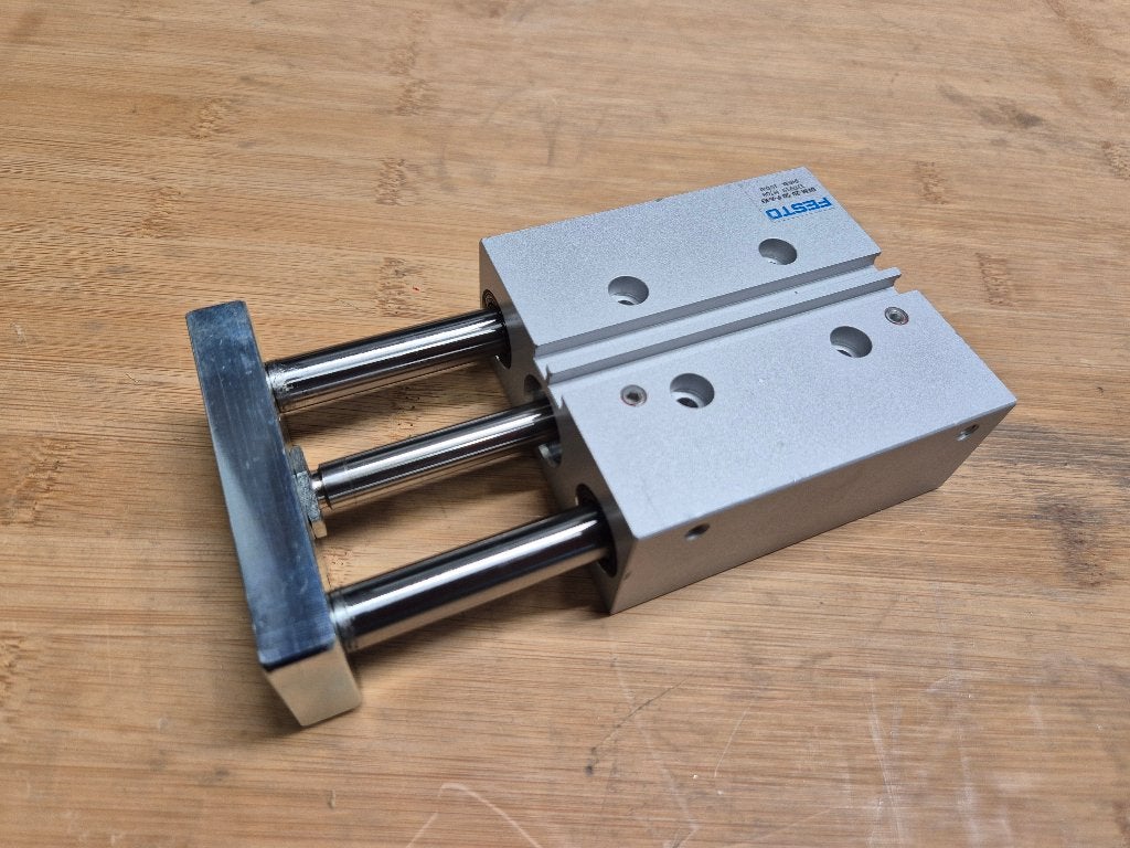 FESTO Geleidingscilinder DFM-20-50-P-A-KF Nieuwstaat, Ophalen of Verzenden, Nieuw