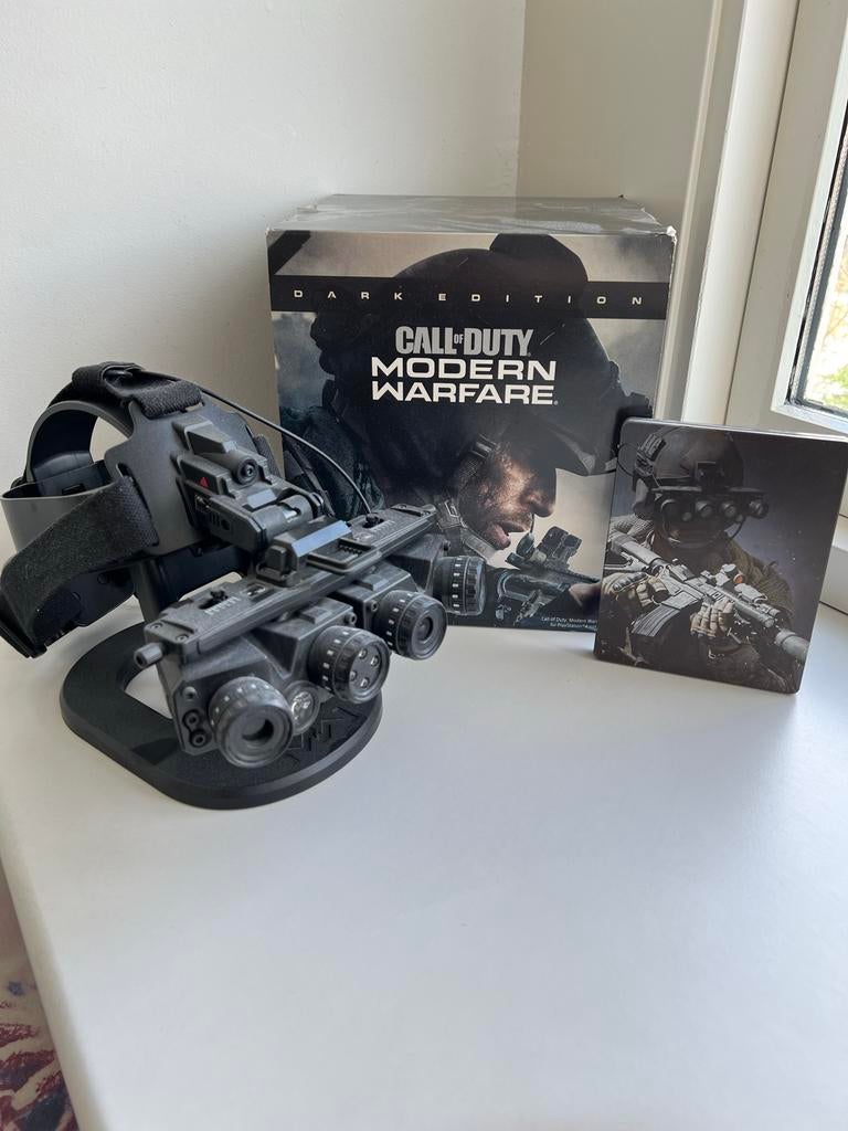Call of Duty Modern Warfare Collectors edition - Nachtkijker, Spelcomputers en Games, Games | Sony PlayStation 4, Gebruikt, Shooter