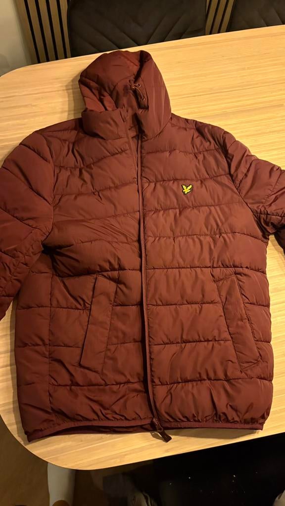 Lyle & Scott jas rood XL, Kleding | Heren, Jassen | Winter, Ophalen of Verzenden, Gedragen, Maat 56/58 (XL), Rood