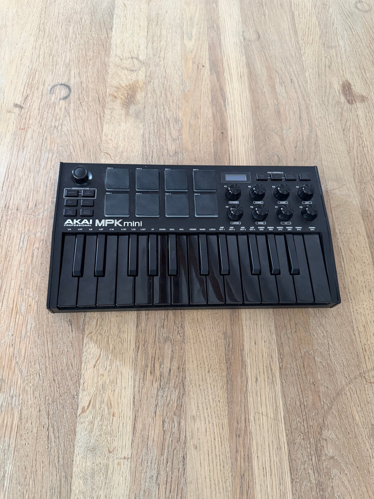 Akai MPK Mini MK3, Muziek en Instrumenten, Midi-apparatuur, Ophalen of Verzenden, Zo goed als nieuw