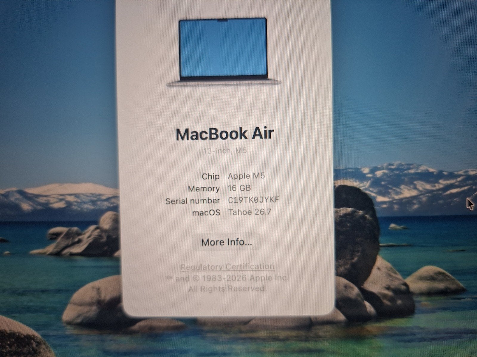 Foto 3 van macbook air 13 m5 blauw 16 512 bon aug 2026 gar aug 2028 3cy