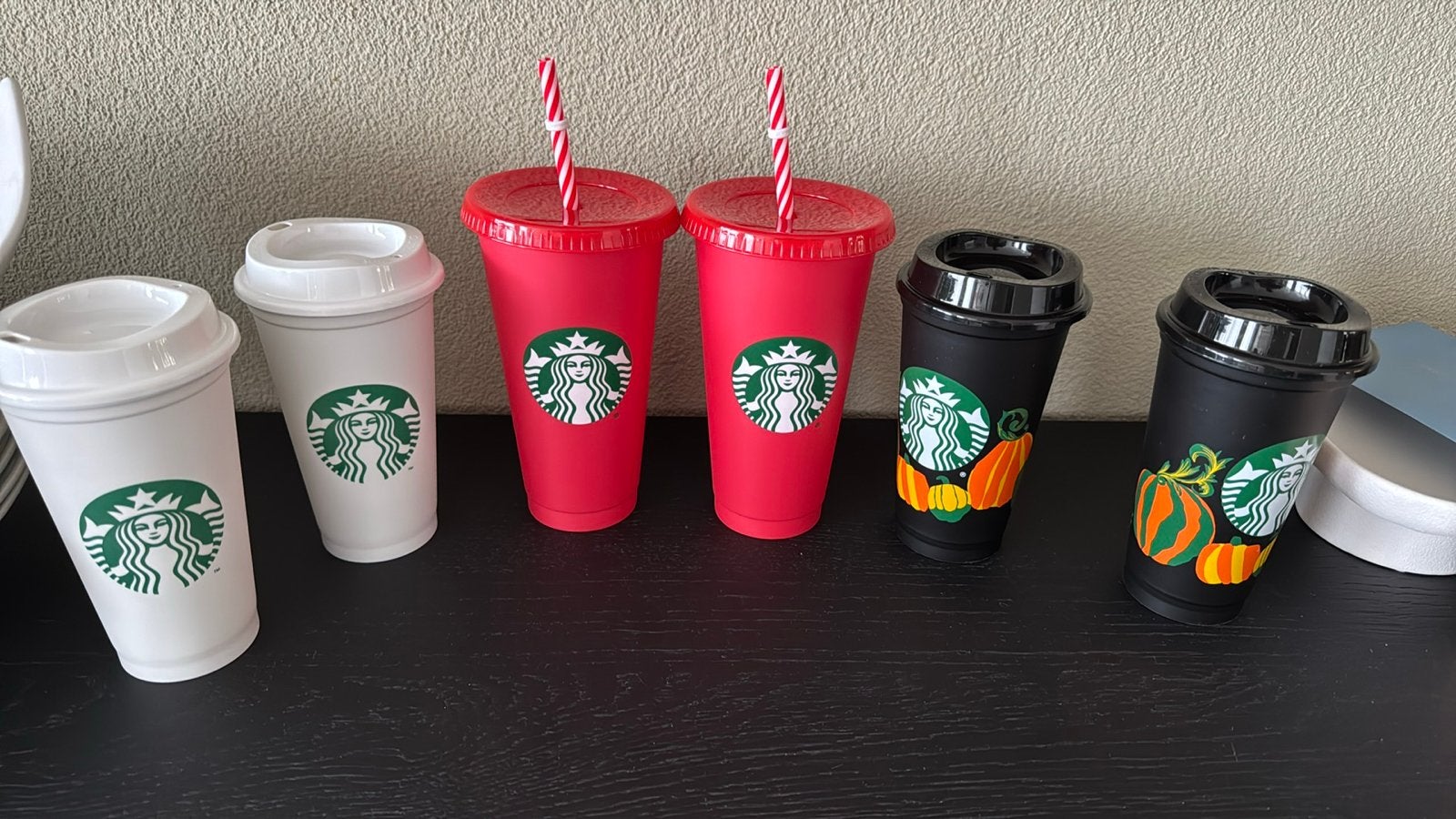 Starbucks koffiebekers - Diverse kleuren en designs, Overige typen, Kunststof, Ophalen of Verzenden, Zo goed als nieuw