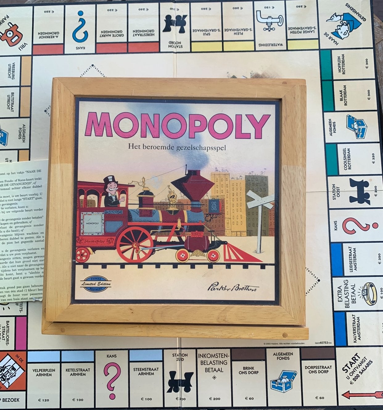 Luxe monopoly in houten kist, Ophalen of Verzenden, Zo goed als nieuw