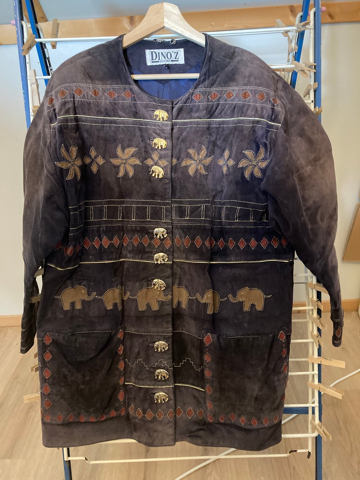 Heel oud leren jasje met olifanten, Ophalen of Verzenden, Gedragen, Maat 46 (S) of kleiner, Blauw