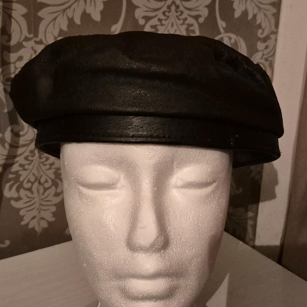 Leren pet / baret maat S NIEUW, Kleding | Heren, Hoeden en Petten, Ophalen of Verzenden, Nieuw, 57 cm (M, 7⅛ inch) of minder