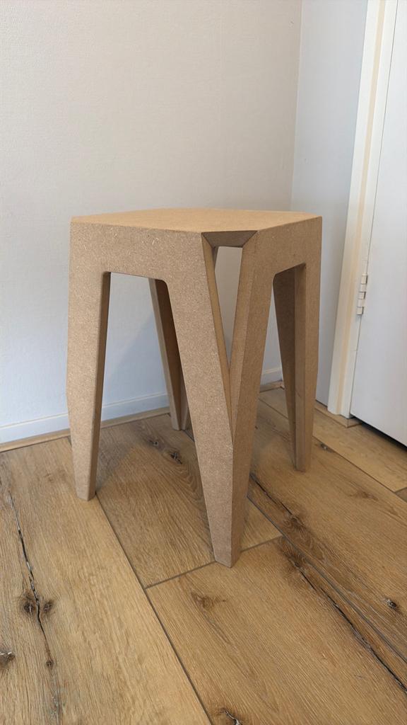 MDF Krukje, Ophalen, In hoogte verstelbaar, Zo goed als nieuw, Hout