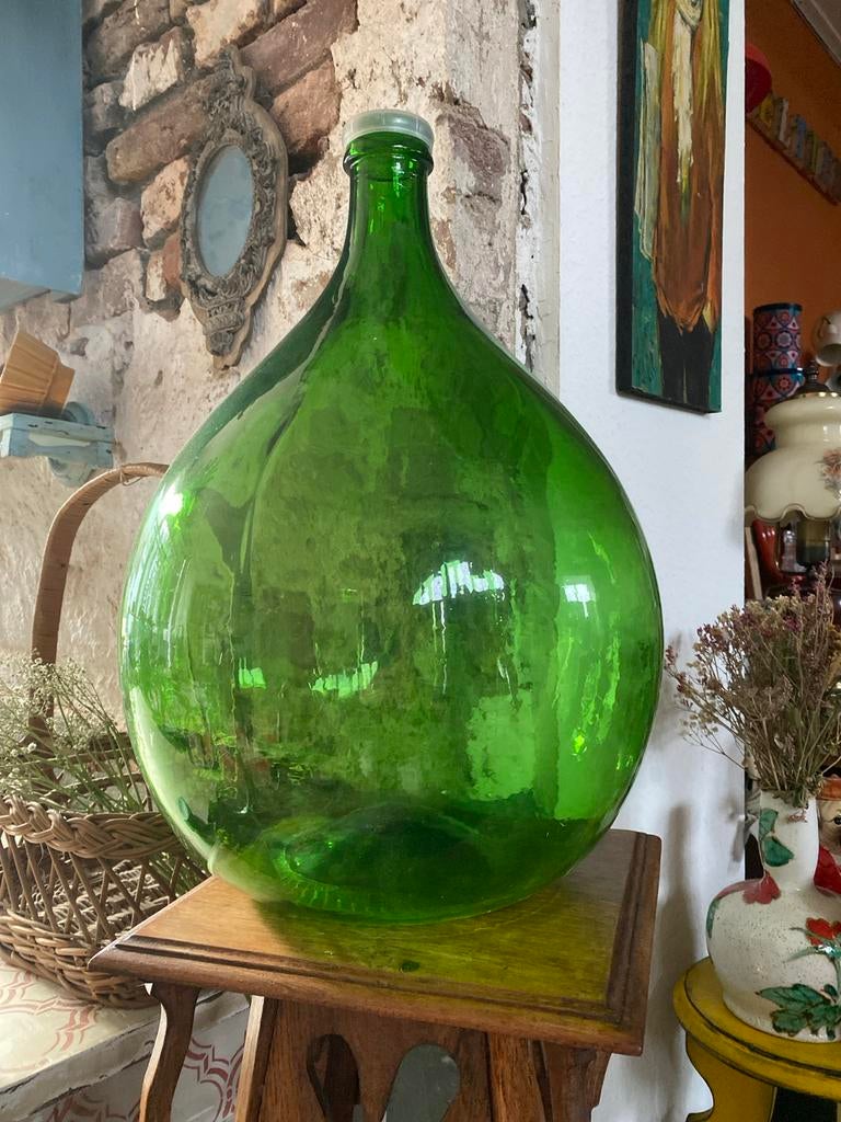 demijohn of gistfles, een klassieke grote glazen fles, Ophalen