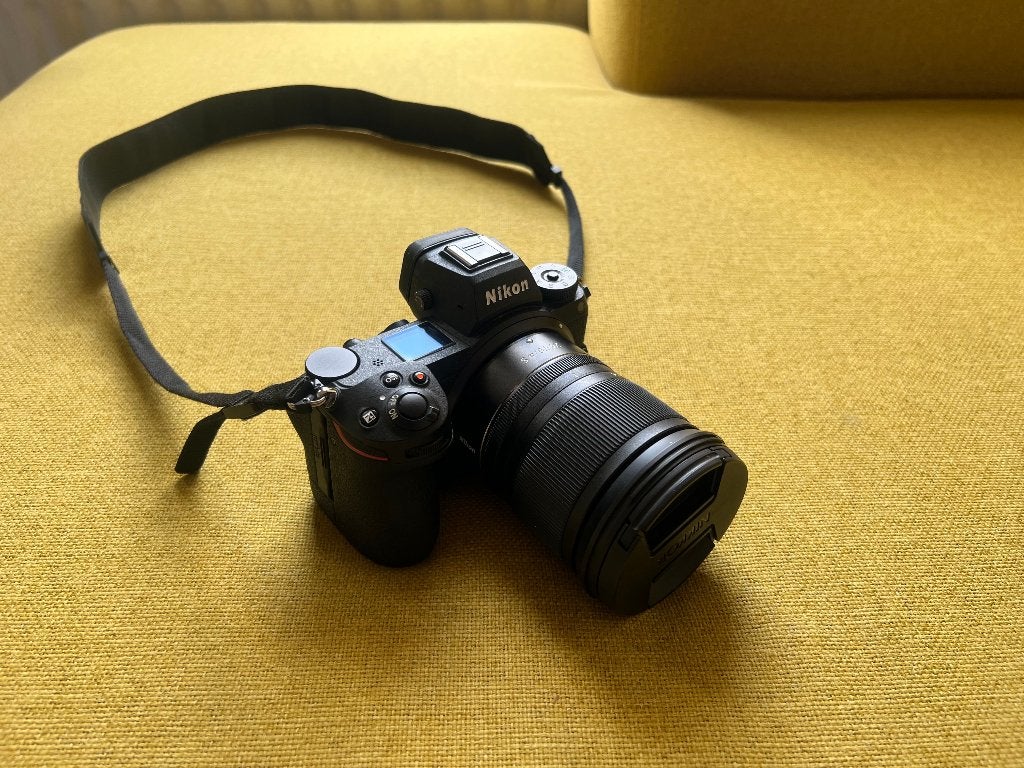 Nikon Z7 II + 24-70mm f/4.0, Ophalen of Verzenden, Zo goed als nieuw, 46 megapixels, Bluetooth