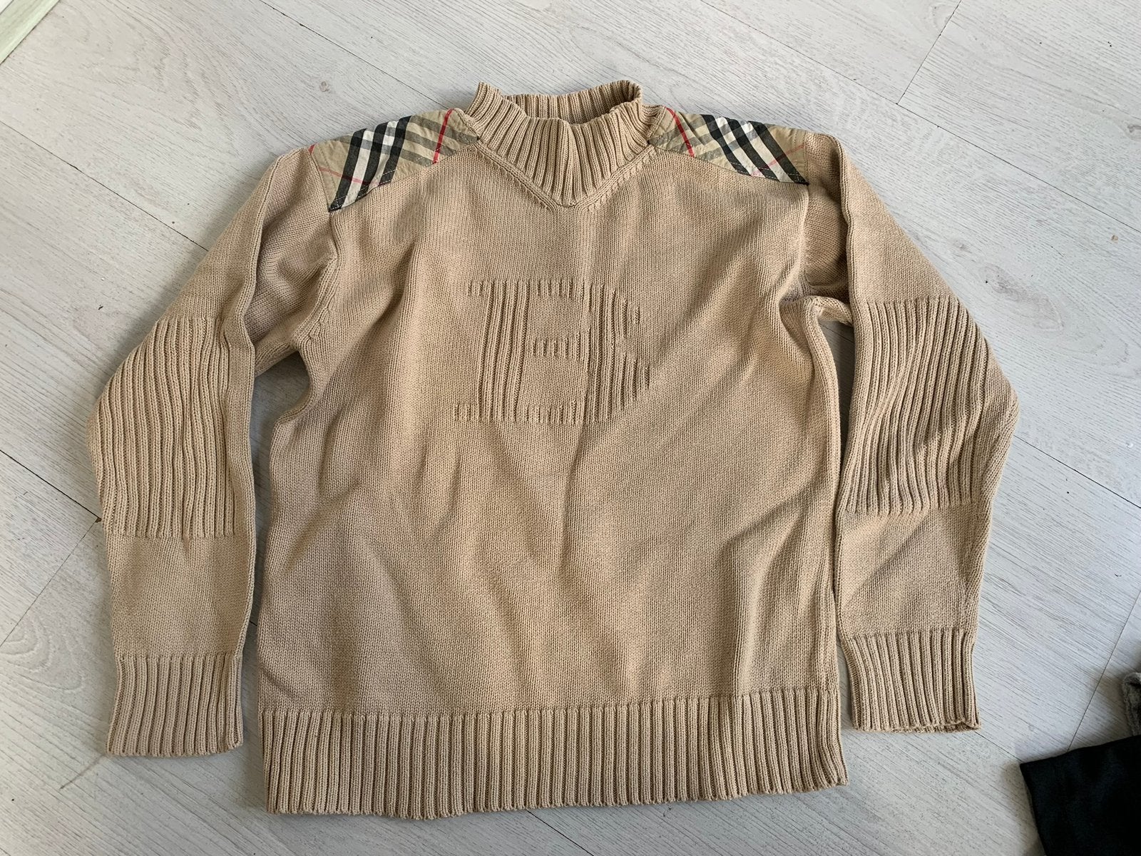 Burberry trui maat 140, Ophalen of Verzenden, Zo goed als nieuw, Jongen, Trui of Vest