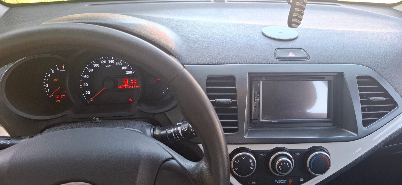 Kia Picanto 1.0 Cvvt 5-DRS 2012 Wit, Auto's, Voorwielaandrijving, 400 kg, Wit, Origineel Nederlands