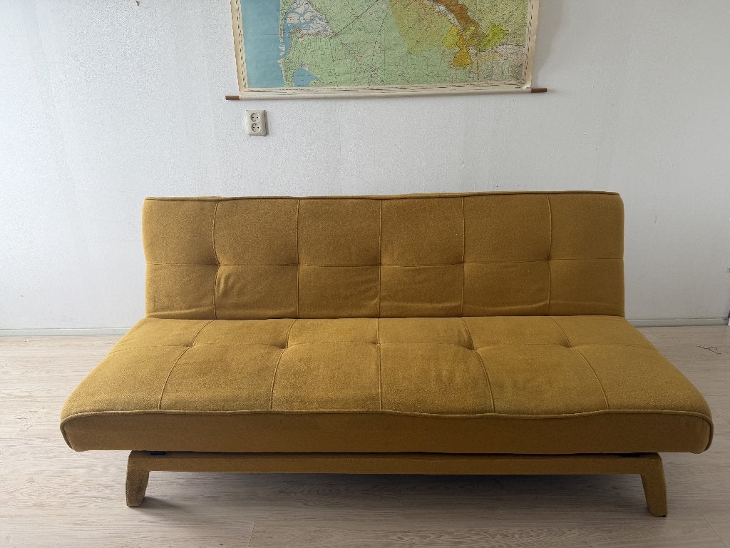 MADE Klik-klak slaapbank (okergeel) + Gratis Topper, Huis en Inrichting, Slaapkamer | Slaapbanken, Ophalen, Gebruikt, 90 cm, Geel