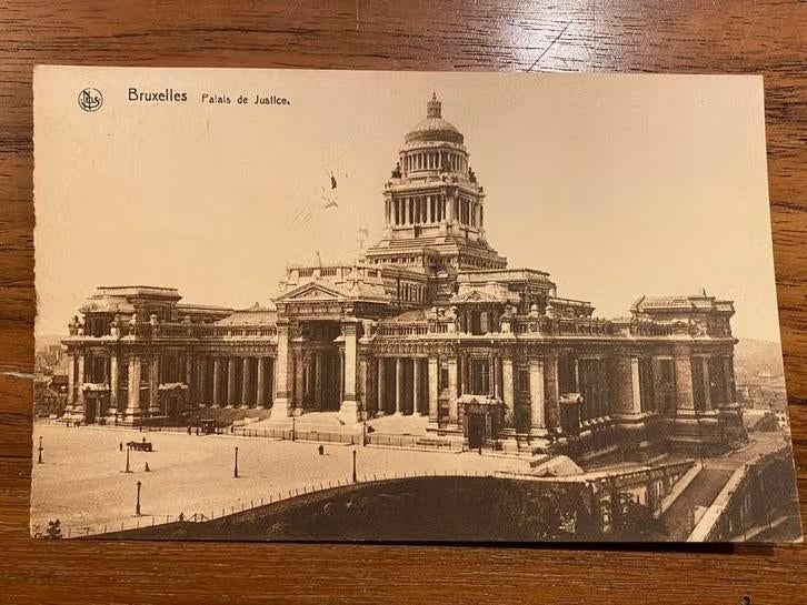 Oude ansichtkaart :Brussel- Bruxelles - palais de Justice, Verzamelen, Ansichtkaarten | België, Ophalen of Verzenden, 1940 tot 1960