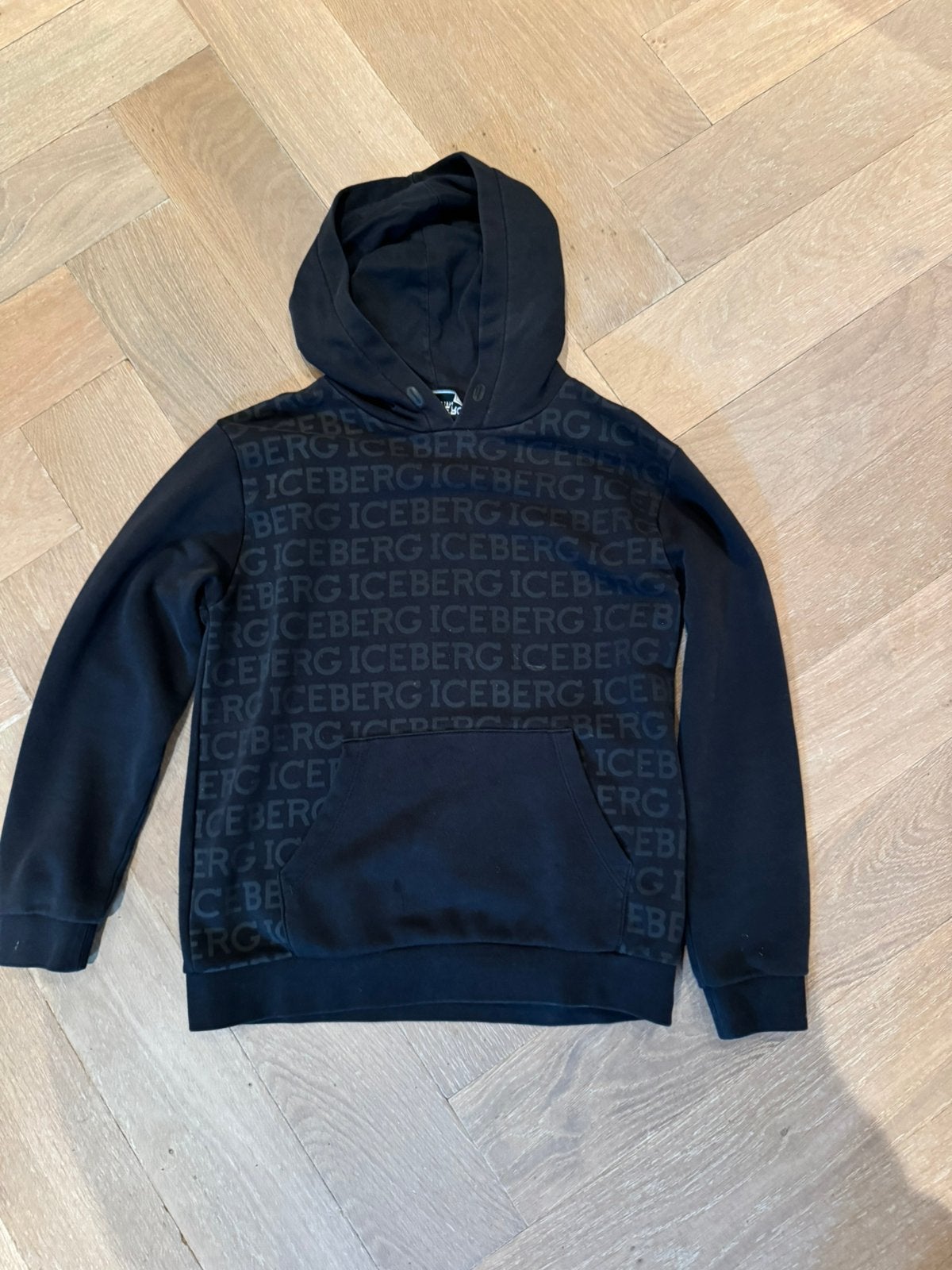 Iceberg trui jongens 152/158 cm, Kleding | Heren, Verzenden, Zo goed als nieuw, Overige maten, Zwart