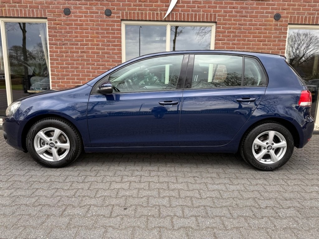 Volkswagen Golf 1.2 TSI NIEUWE APK / CAMERA / CLIMA / CARPLA, Auto's, Euro 5, Gebruikt, Zwart, 4 cilinders