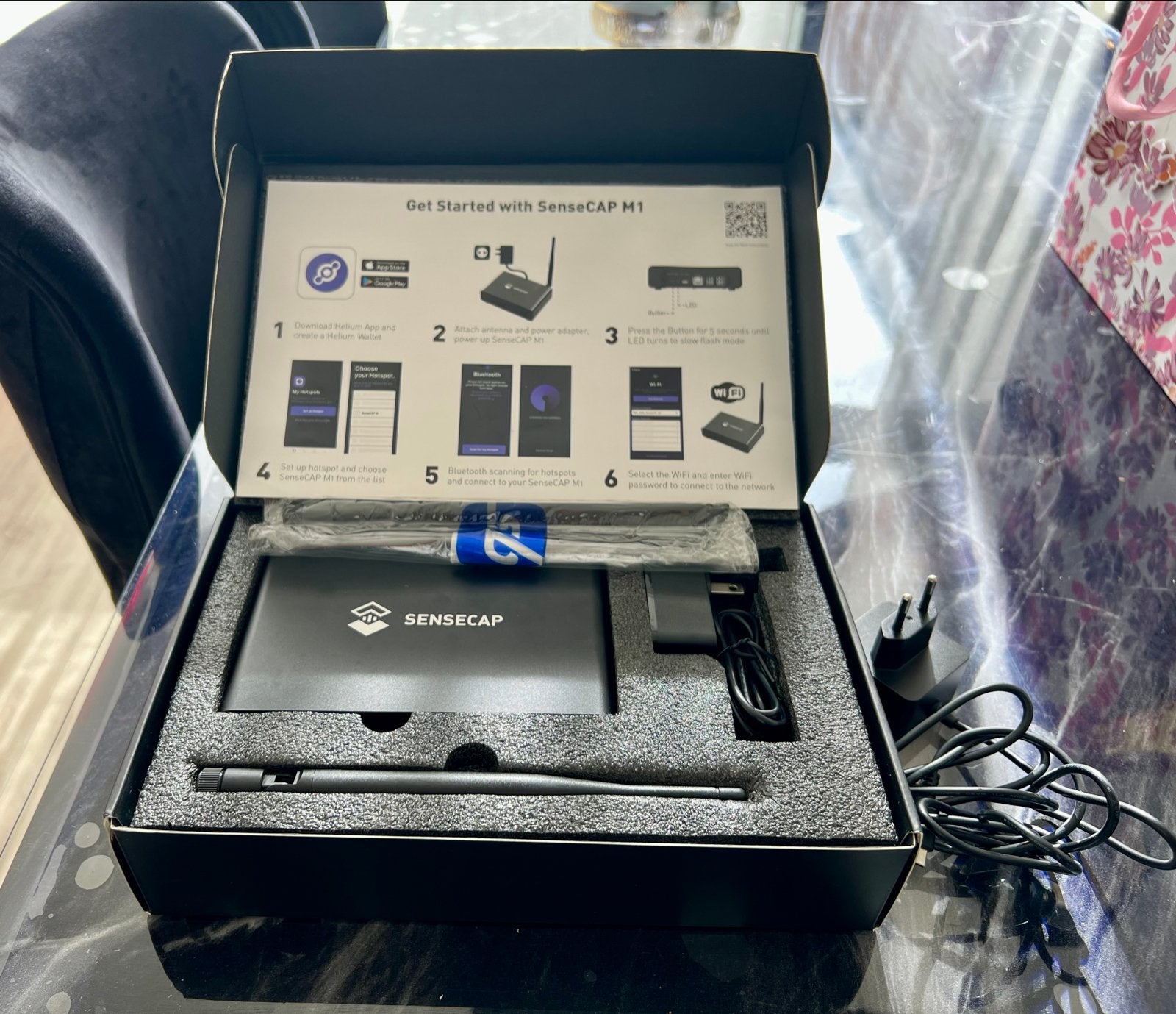 SenseCAP M1 Helium Hotspot Miner - Als nieuw in doos, Ophalen, Zo goed als nieuw