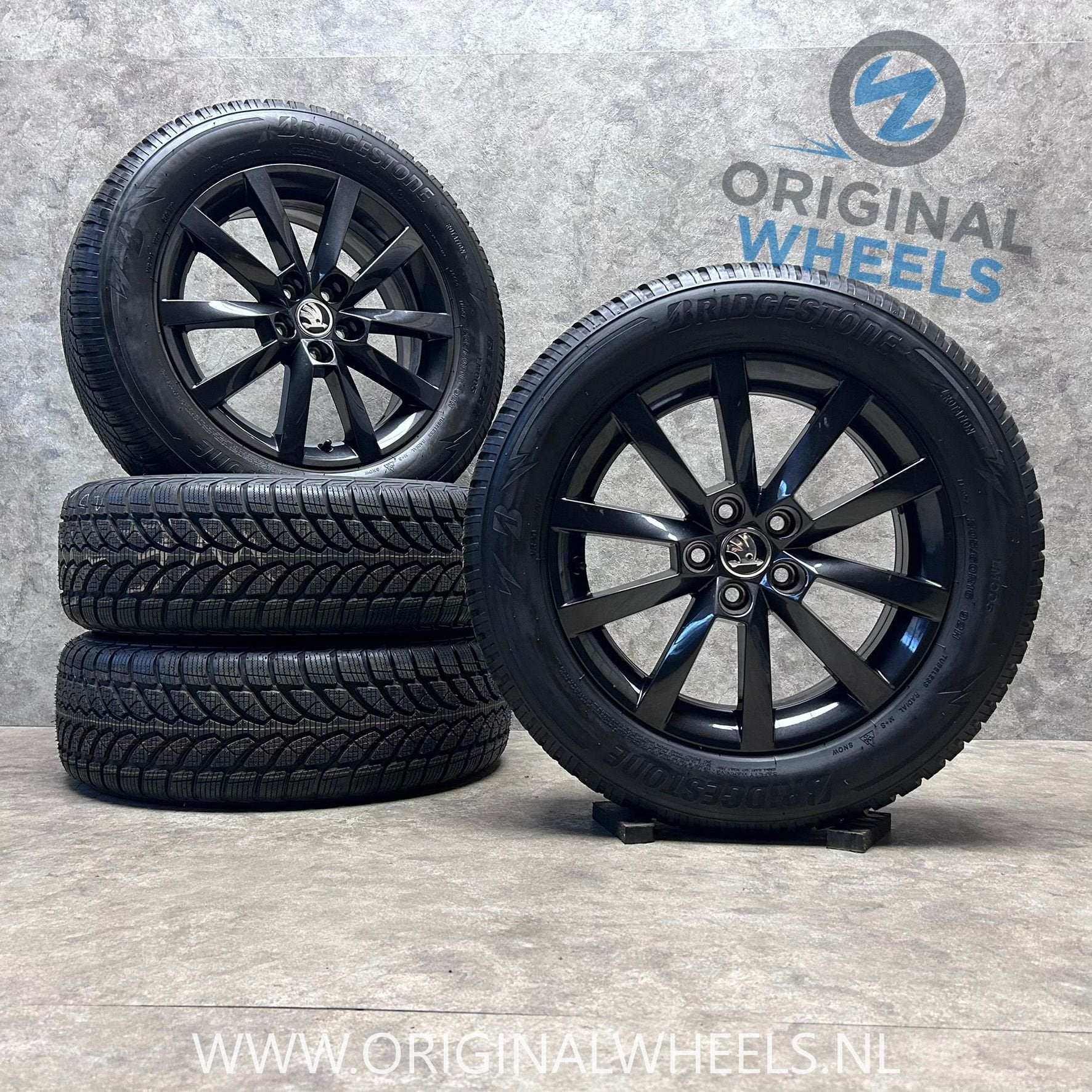 16 inch originele velgen + winterbanden Skoda Kamiq 65760102, Auto-onderdelen, Banden en Velgen, Gebruikt, -, Banden en Velgen