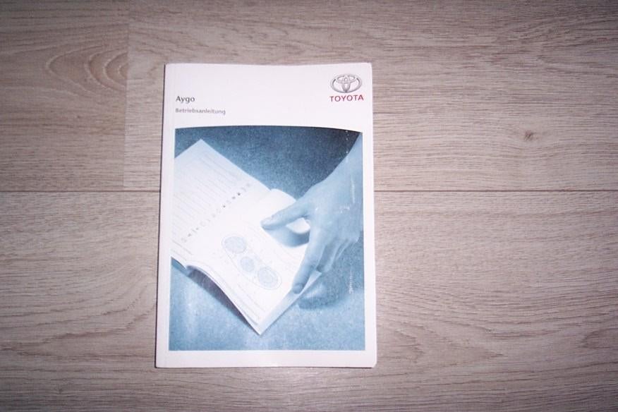 Gebruikershandleiding TOYOTA AYGO ab10  2005/2014 (duits), Auto diversen, Handleidingen en Instructieboekjes, Ophalen of Verzenden