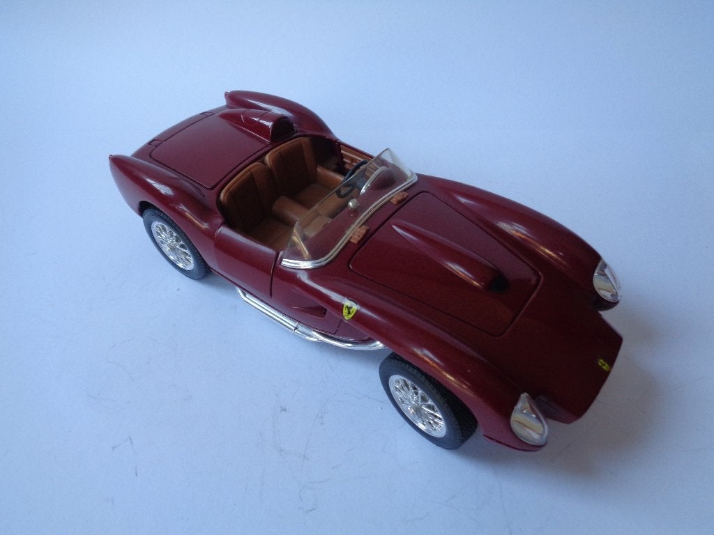 Oude Ferrari 1958 250 Testa Rossa. uit 2000s. schaal 1/18, Hobby en Vrije tijd, Ophalen of Verzenden, Zo goed als nieuw, Auto