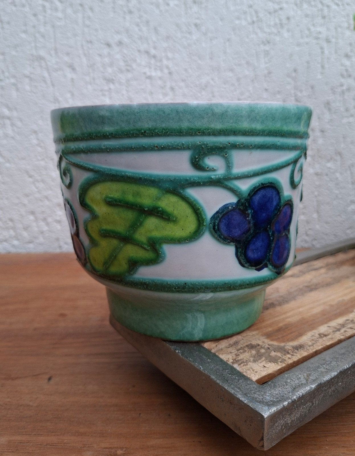 Fraaie bloempot. East-Germany keramiek. Strehla, Tuin en Terras, Bloempotten, Rond, Ophalen of Verzenden, Aardewerk, Minder dan 40 cm