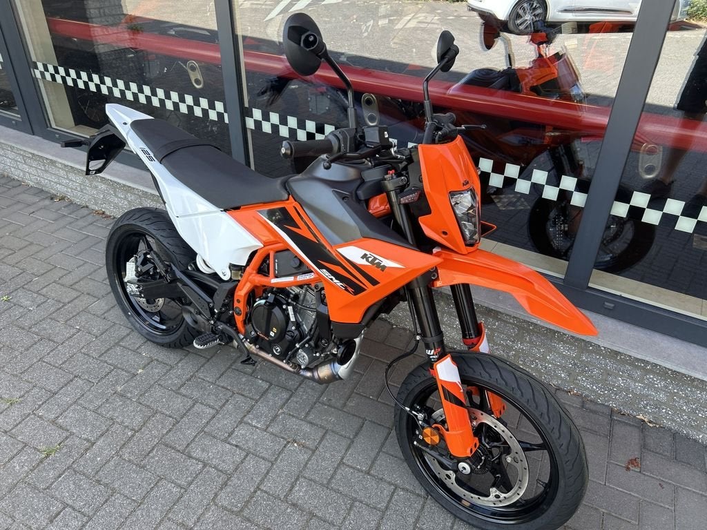 KTM 125 SMC R 2025, Nieuw, Bedrijf, SuperMoto