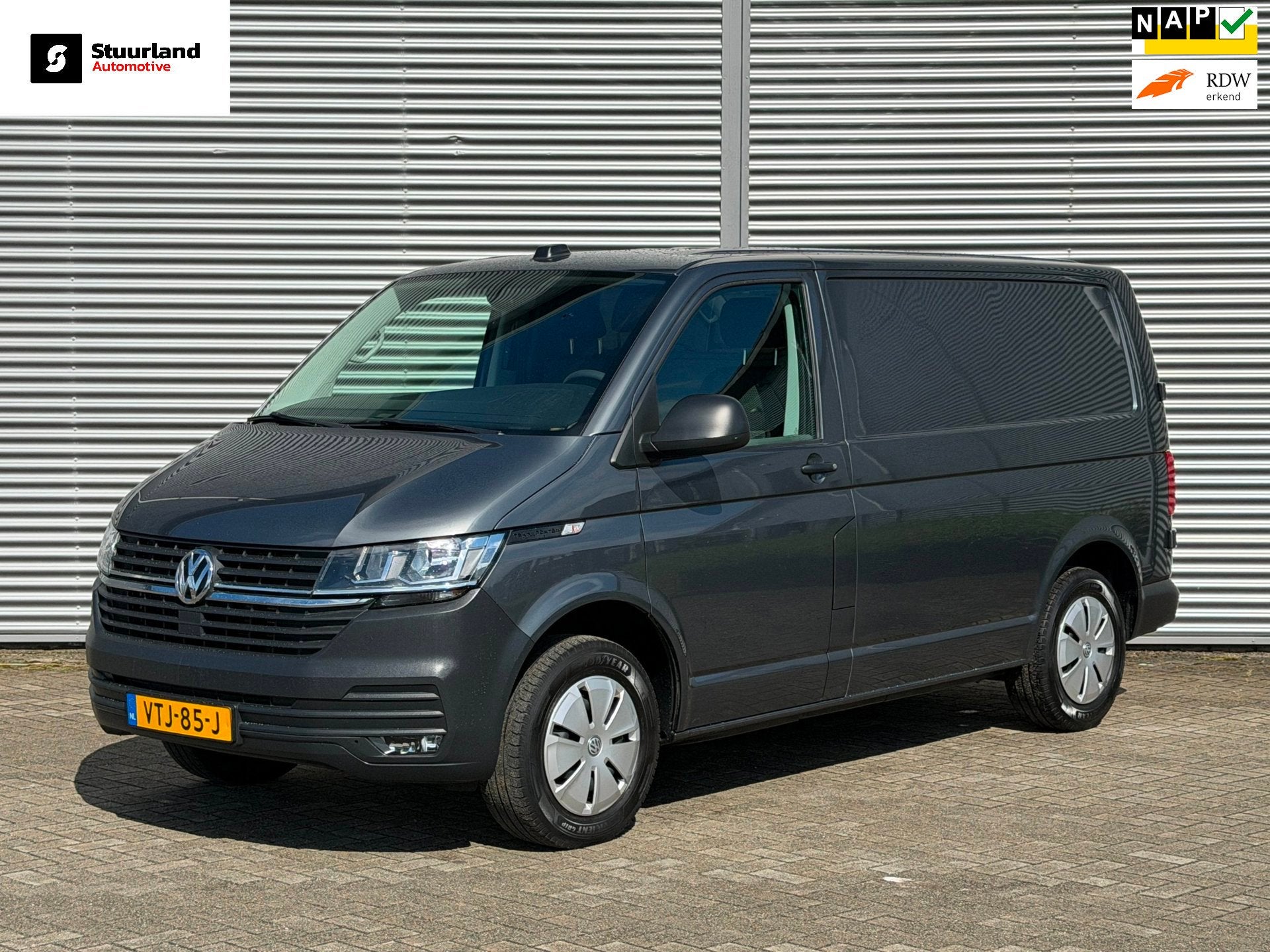 Volkswagen Transporter 2.0 TDI L1H1 150pk Airco/ Cruise/ Nav, Auto's, Bestelauto's, Voorwielaandrijving, Stof, Gebruikt, 4 cilinders