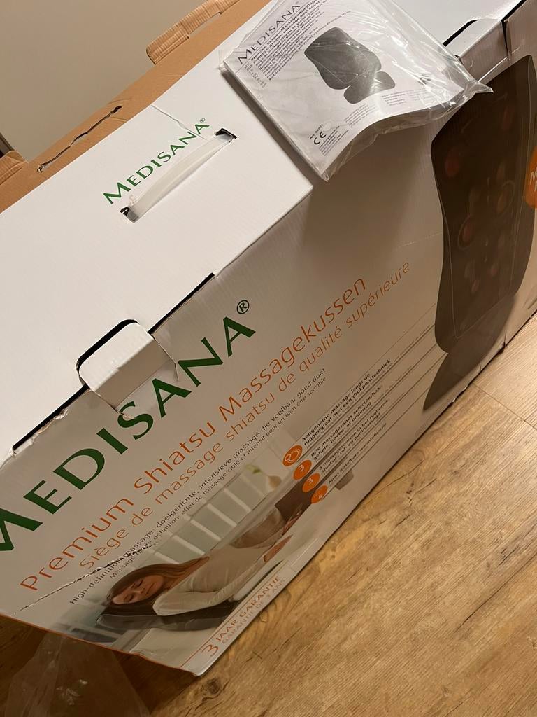 Medisana primium shiatsu massagekussen MC824, Sport en Fitness, Massageproducten, Ophalen, Zo goed als nieuw, Massagestoel of Kussen