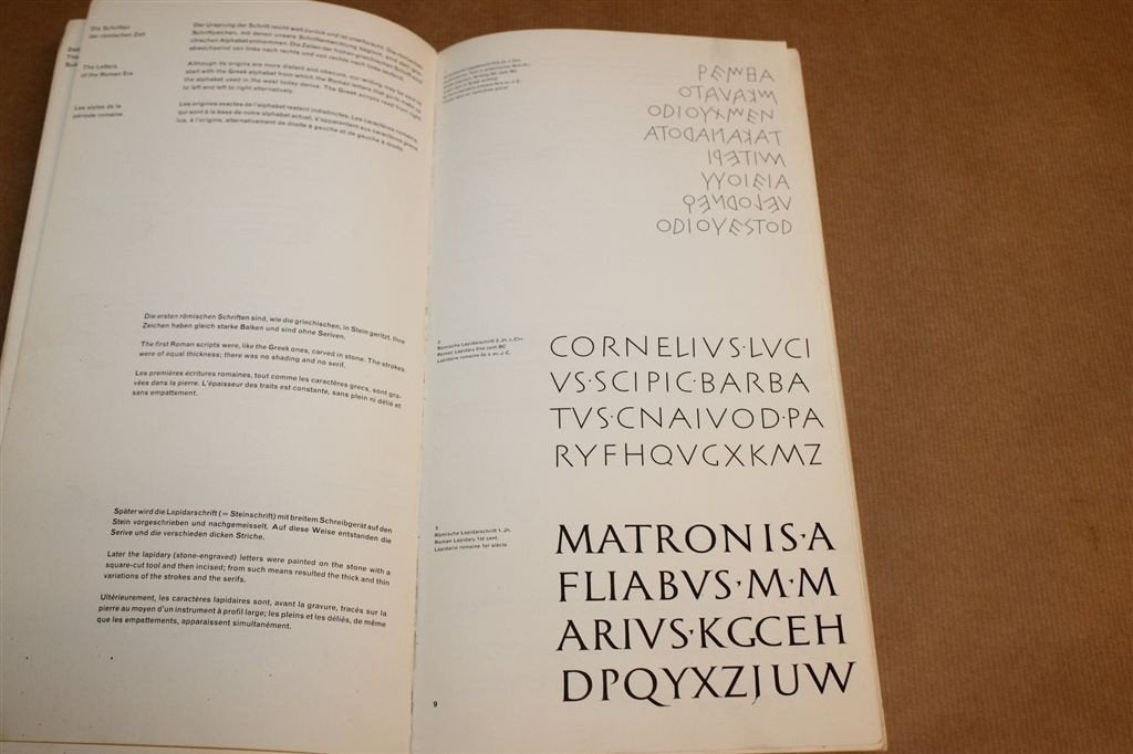 Die Schriftentwicklung — Ontwikkeling van het Schrift, 1968, Ophalen of Verzenden, Gelezen, Europa
