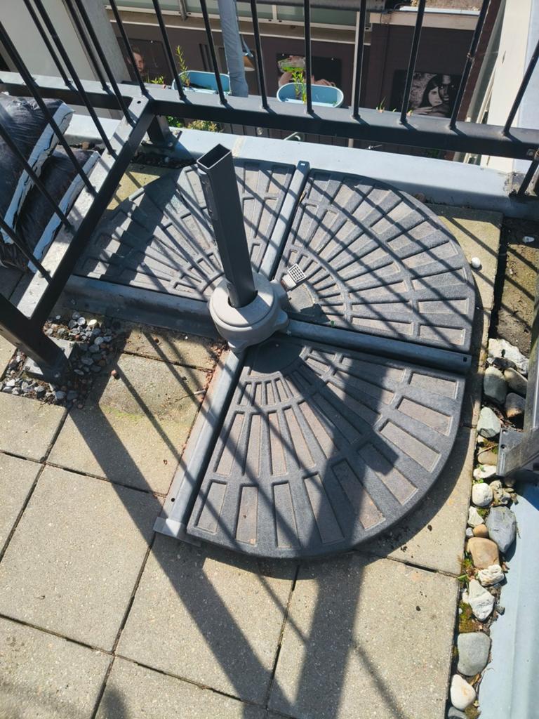 3x parasoltegel 14kg met kruisvoet voor zweefparasol, Ophalen, Zweefparasol