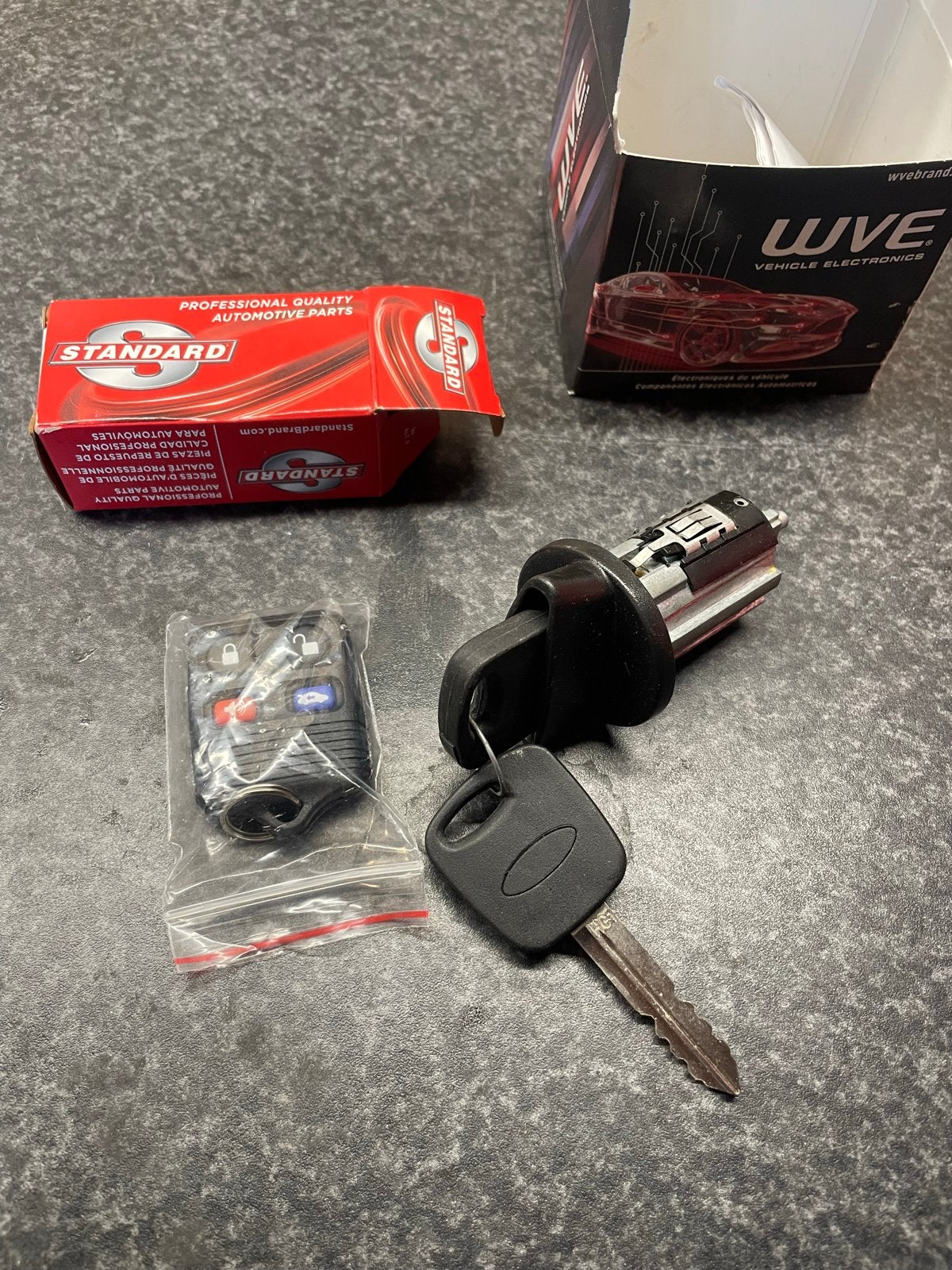 Nieuwe contactslotcilinder met sleutel en afstandsbediening, Auto-onderdelen, Ophalen of Verzenden, Nieuw, Overige automerken