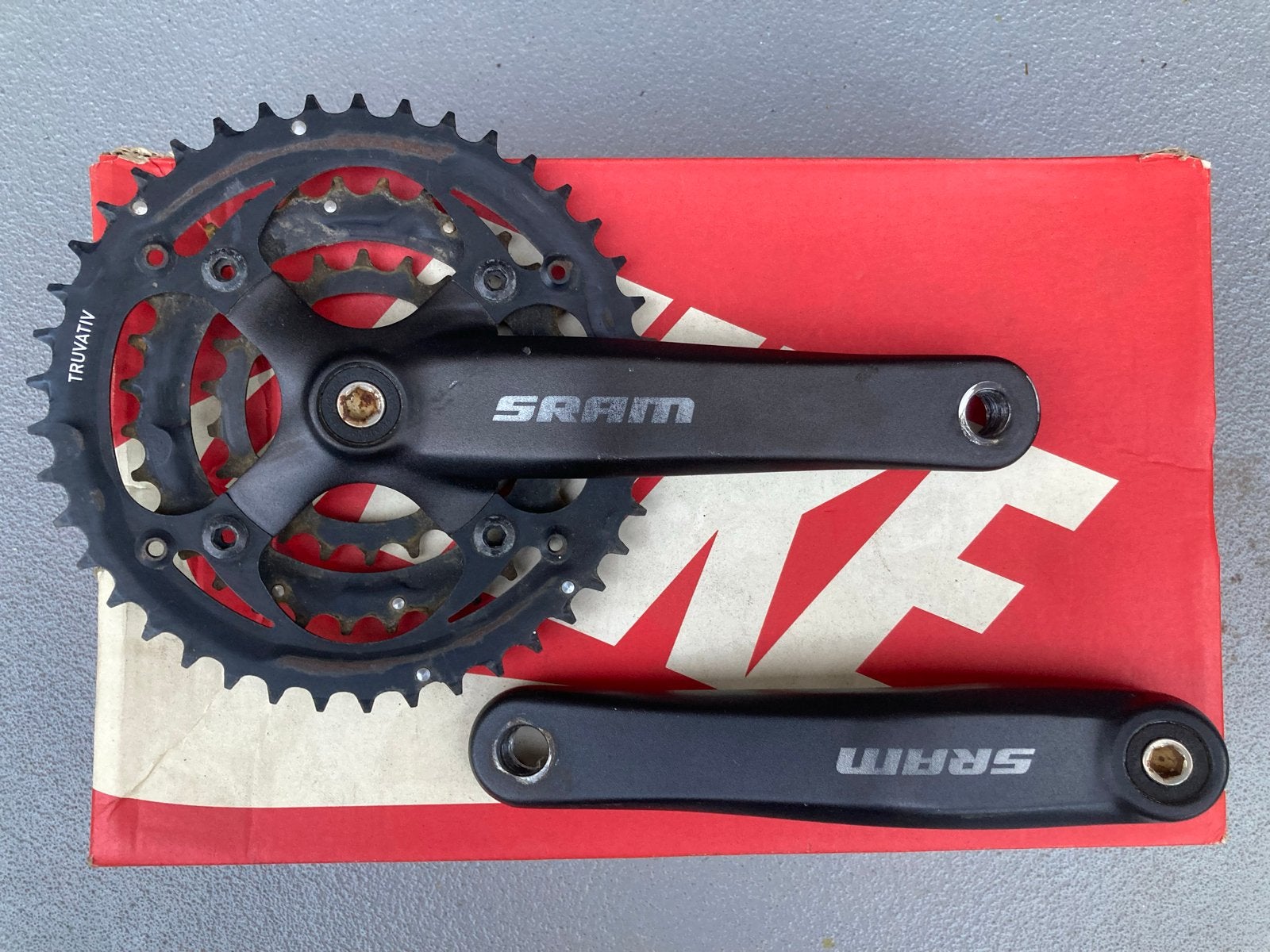 SRAM Truvativ Crankstel met Kettingbladen, Crankstel of Pedalen, Gebruikt, Ophalen of Verzenden, Aluminium