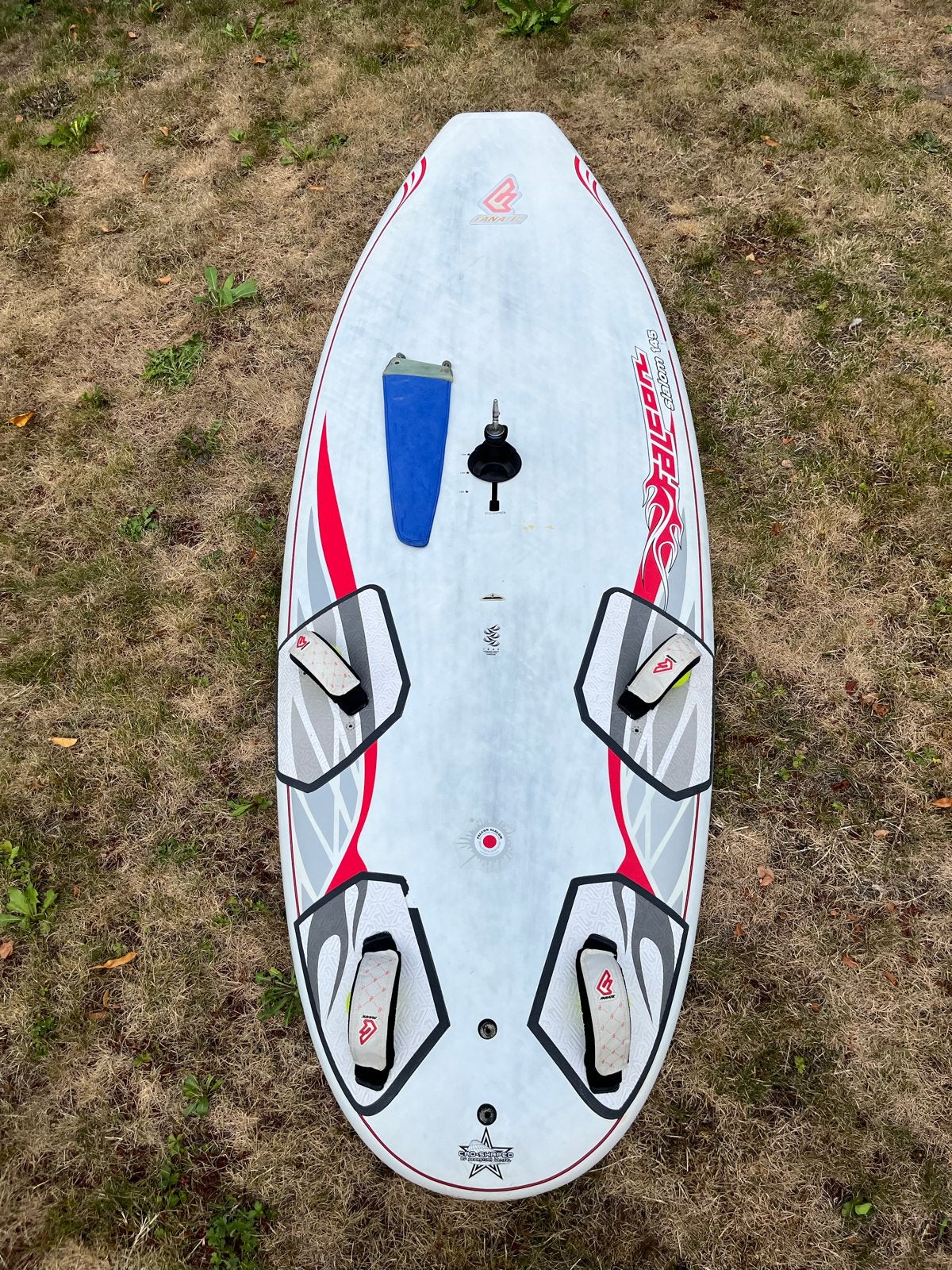 Complete windsurfset: Falcon 145l, 8.5 en 6.7 tuigage, Watersport en Boten, Windsurfen, Ophalen, Gebruikt, Overige typen, Met mastverlenger