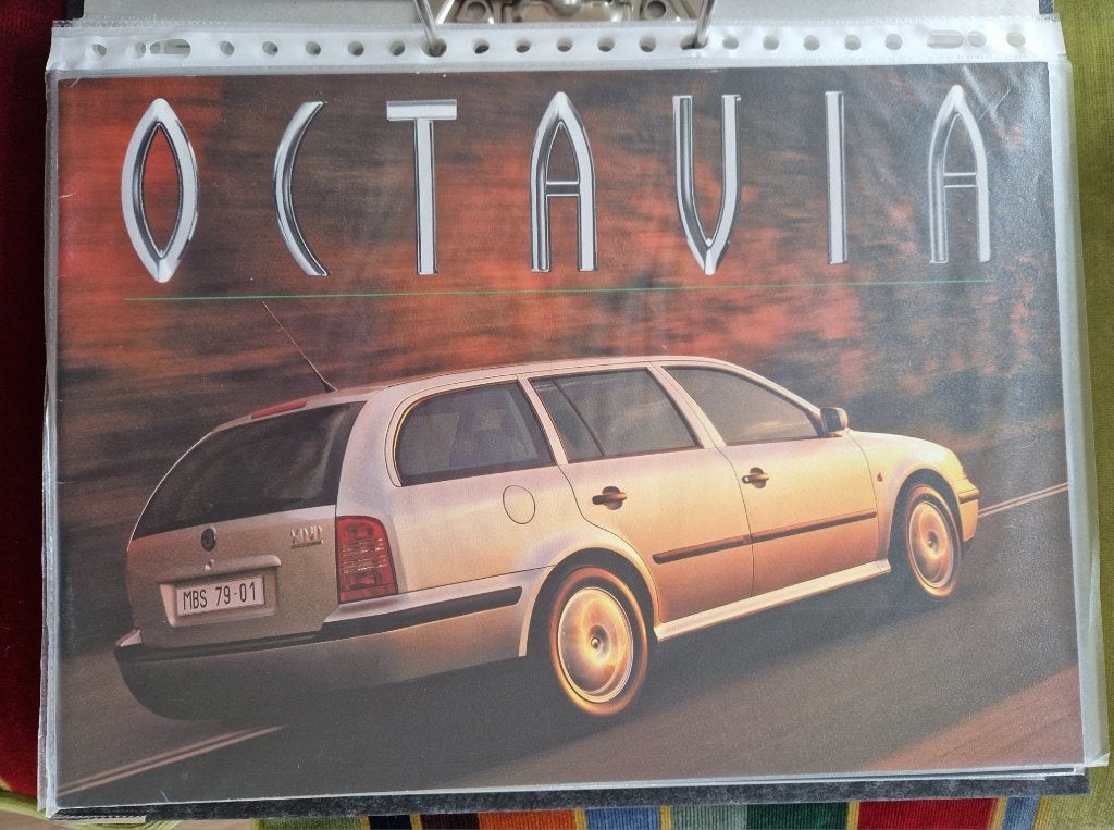 Folders Skoda, Ophalen of Verzenden, Zo goed als nieuw, Overige merken