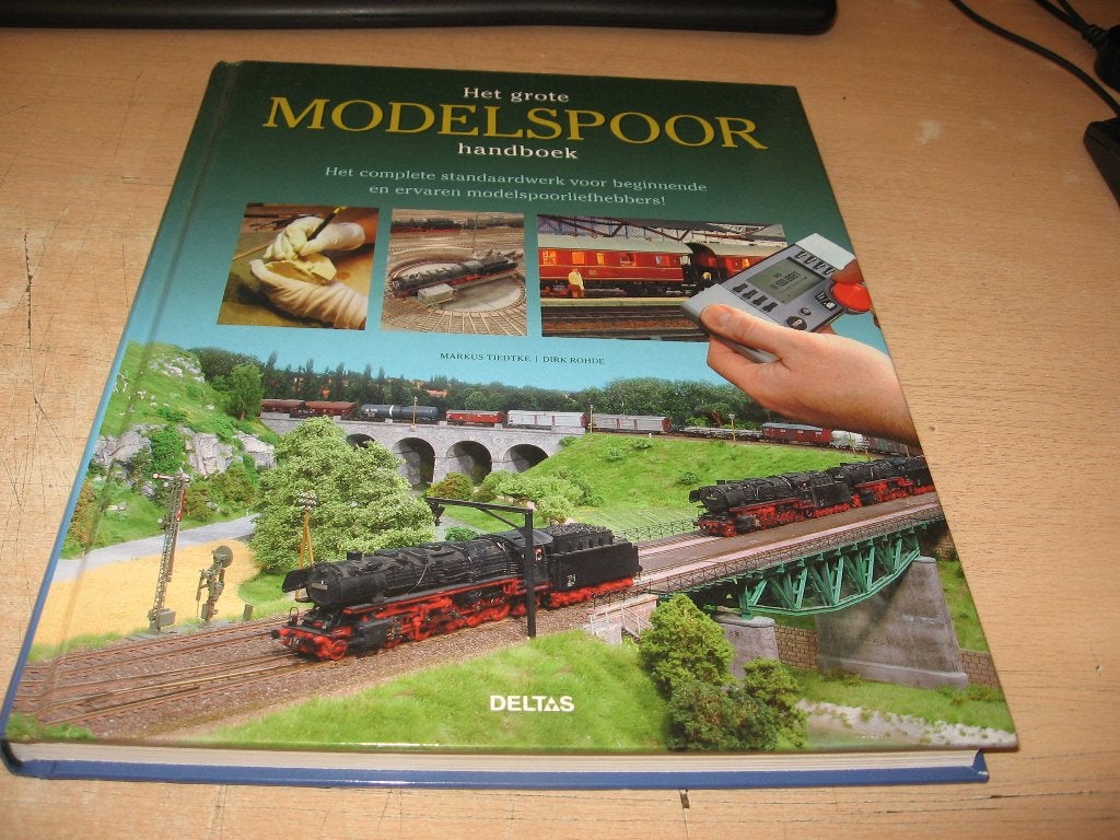 Markus Tiedtke      Het grote Modelspoor handboek, Ophalen of Verzenden, Zo goed als nieuw, Overige onderwerpen