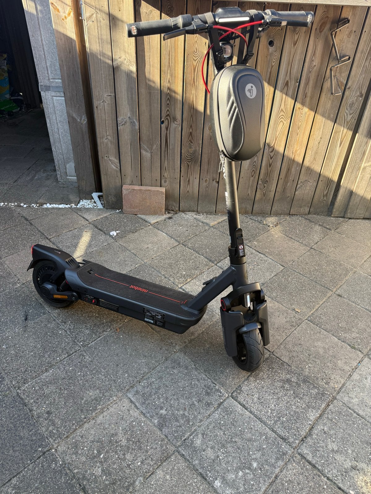 Segway Ninebot Max G30 elektrische step 4 weken oud, Ophalen of Verzenden, Zo goed als nieuw, Elektrische step (E-scooter)