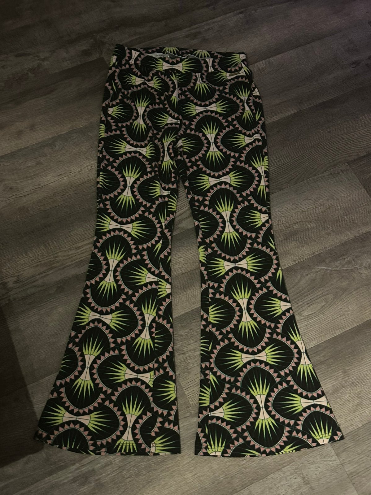 Colourful Rebel flared pants roze/groen, maat XL, Maat 46/48 (XL) of groter, Ophalen of Verzenden, Zo goed als nieuw, Lang
